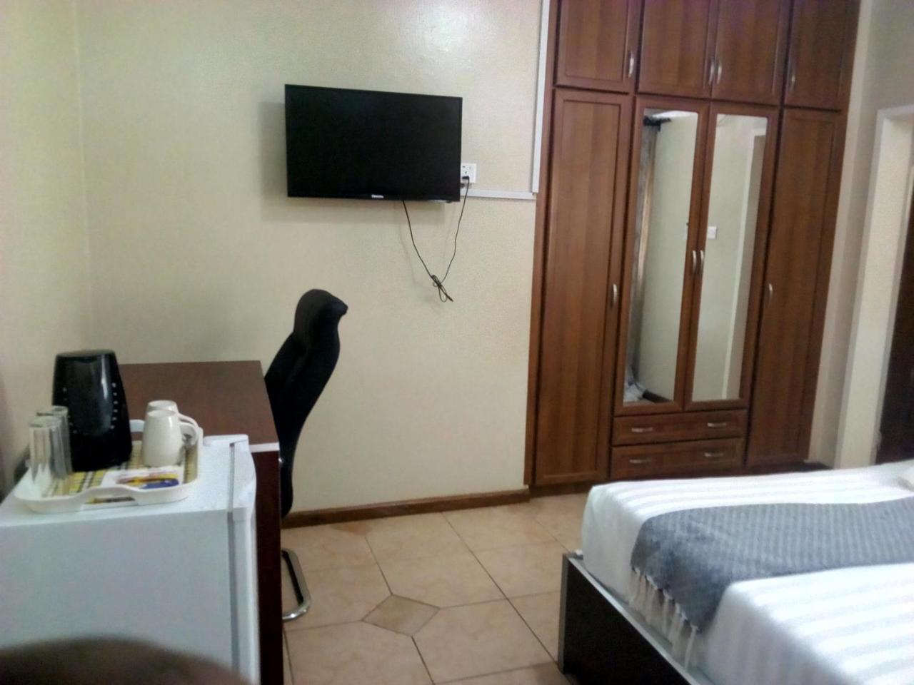 Zenith Lodge Лусака Екстер'єр фото